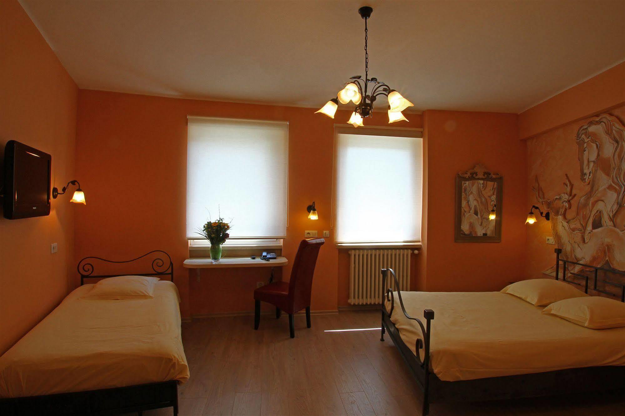 Hotel Champ Alsace Агно Екстериор снимка